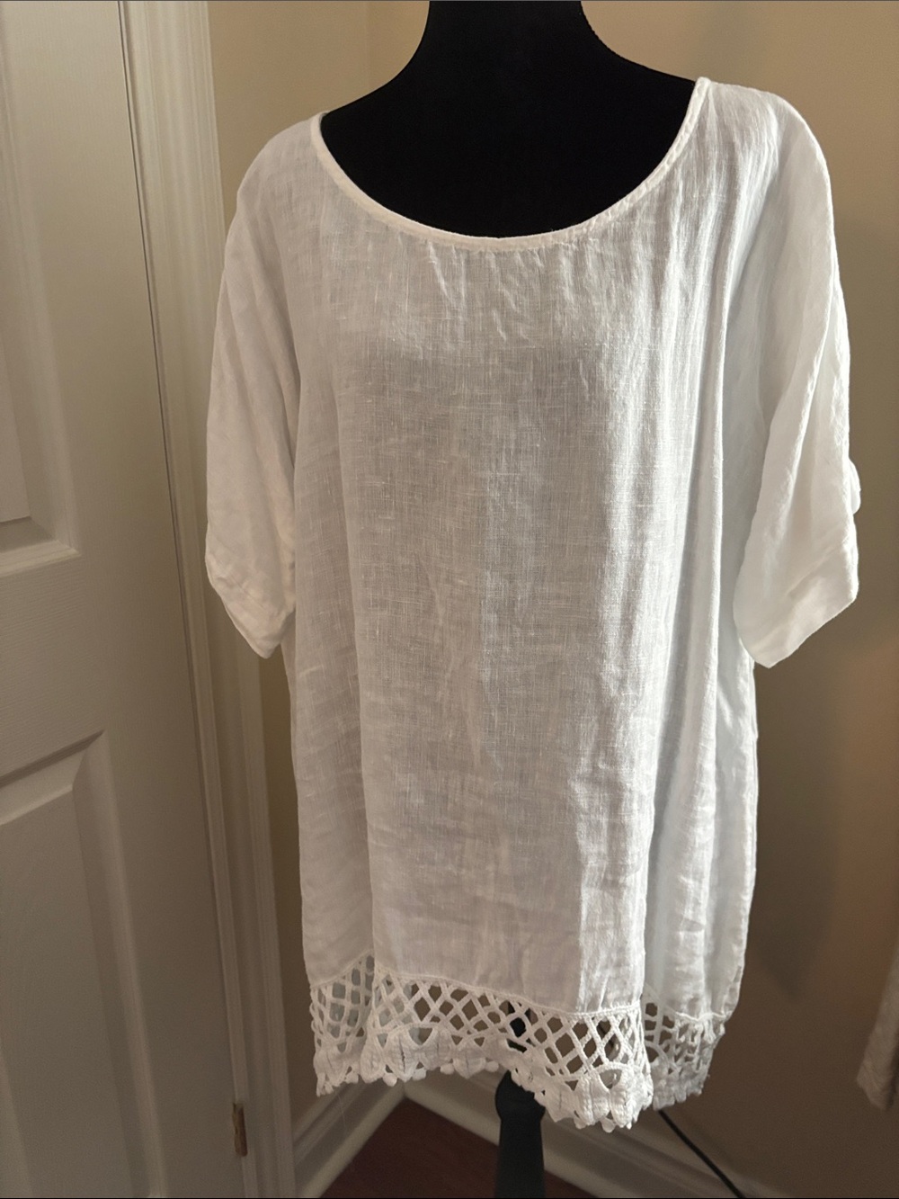 Italian linen 2X White Linen Crochet-Hem Women’s Top